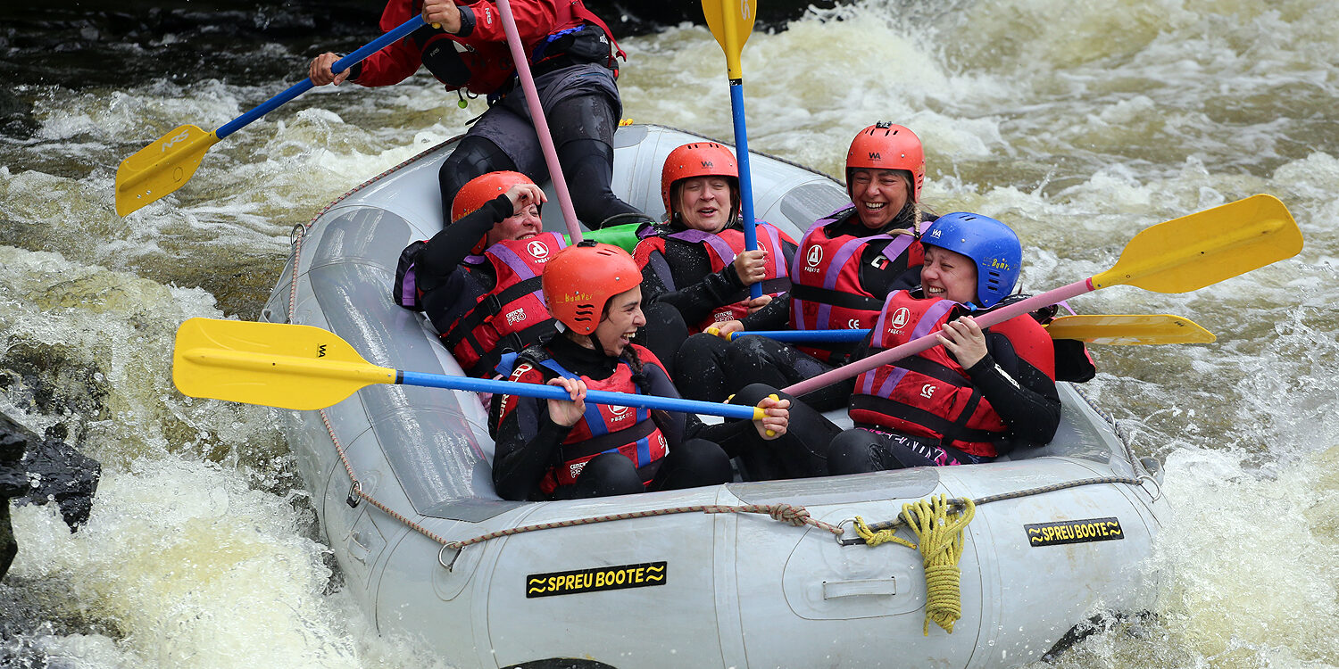 Alcedo Care White Water Rafting